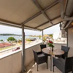 Spacious By The Sea In Srima, Vodice *