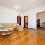 Spacious By The Sea In Srima, Vodice Daire