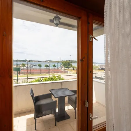 Spacious By The Sea In Srima, Vodice Apartmán Srima