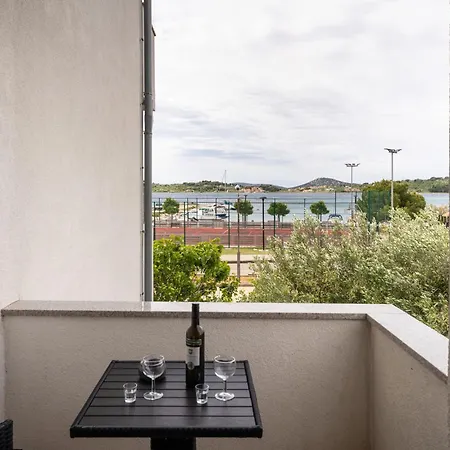 Appartement Spacious By The Sea In Srima, Vodice Srima