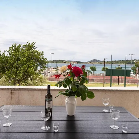 Spacious By The Sea In Srima, Vodice Apartamento Srima