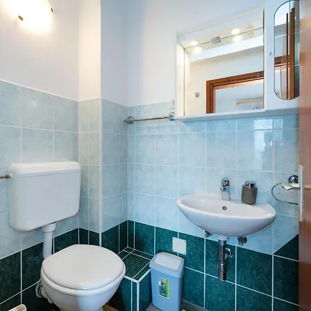 Spacious By The Sea In Srima, Vodice Srima