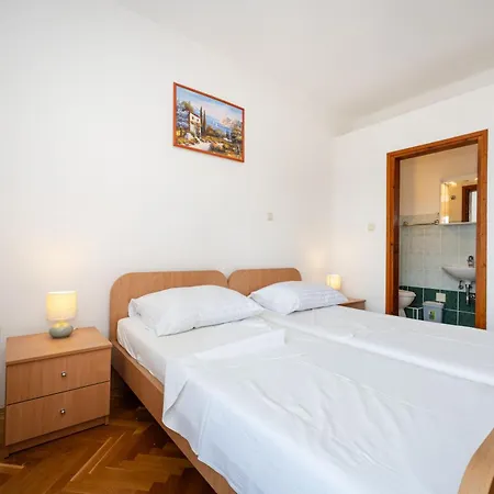 Spacious By The Sea In Srima, Vodice Apartmán *