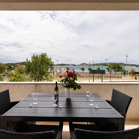 Spacious By The Sea In Srima, Vodice Apartmán Srima
