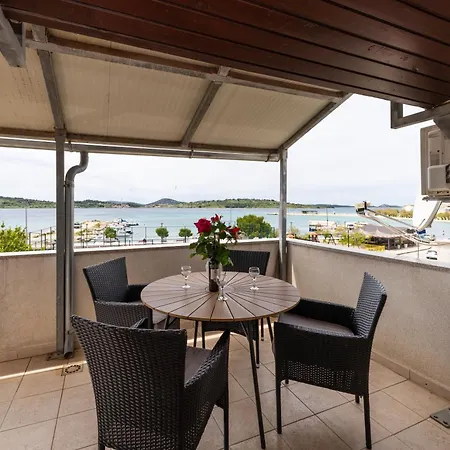Spacious By The Sea In Srima, Vodice Apartmán Srima