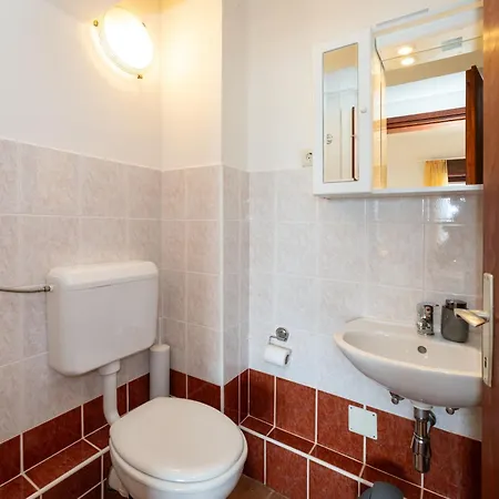 Appartement Spacious By The Sea In Srima, Vodice