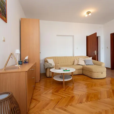 Spacious By The Sea In Srima, Vodice Appartement Srima