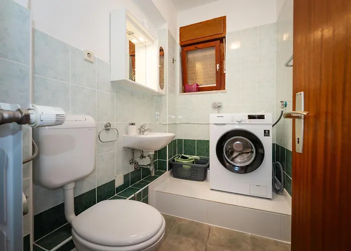 Appartement Spacious By The Sea In Srima, Vodice *