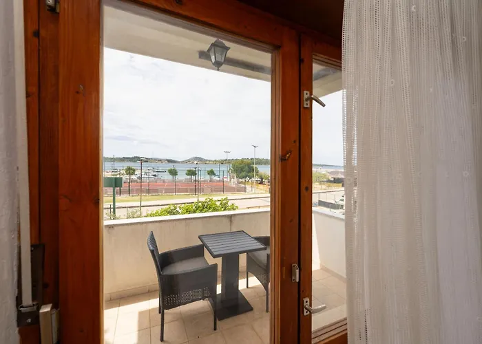 Spacious By The Sea In Srima, Vodice Apartamento Srima