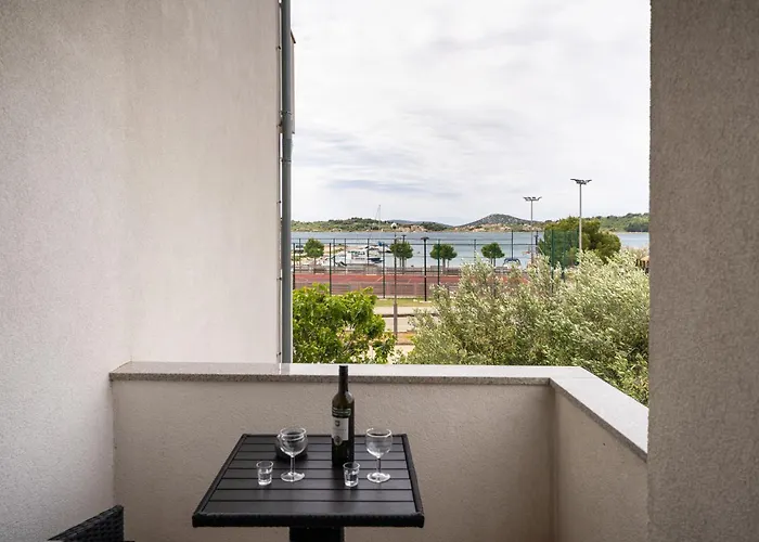 Apartamento Spacious By The Sea In Srima, Vodice Srima