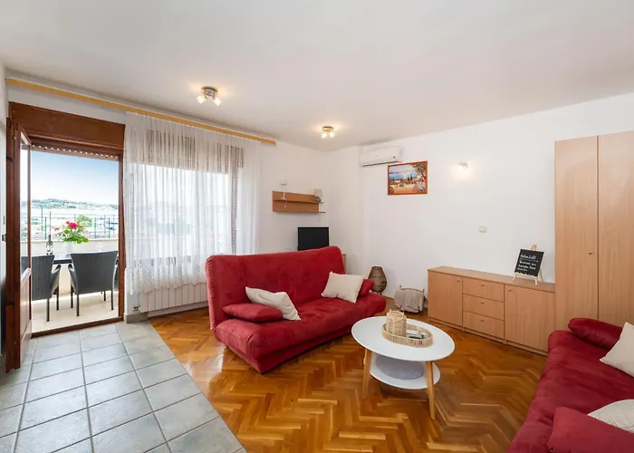 Appartement Spacious By The Sea In Srima, Vodice