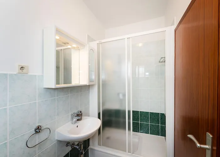 Appartement Spacious By The Sea In Srima, Vodice *