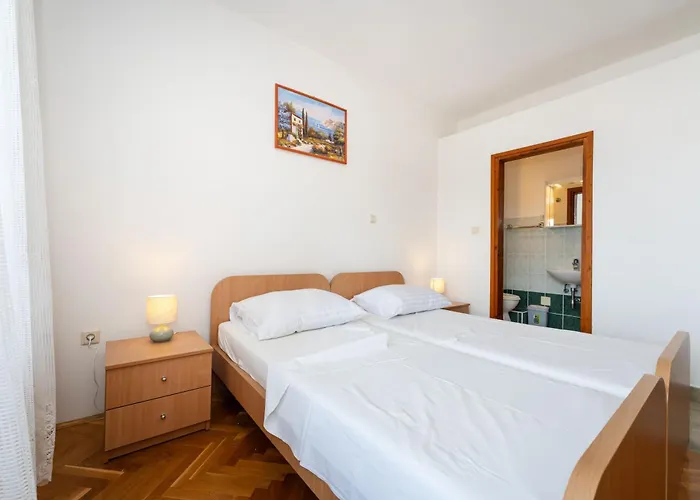 Spacious By The Sea In Srima, Vodice Appartement *