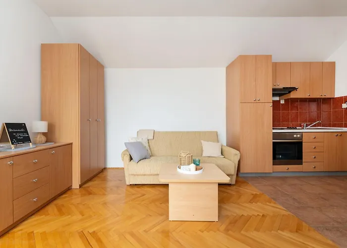 Spacious By The Sea In Srima, Vodice