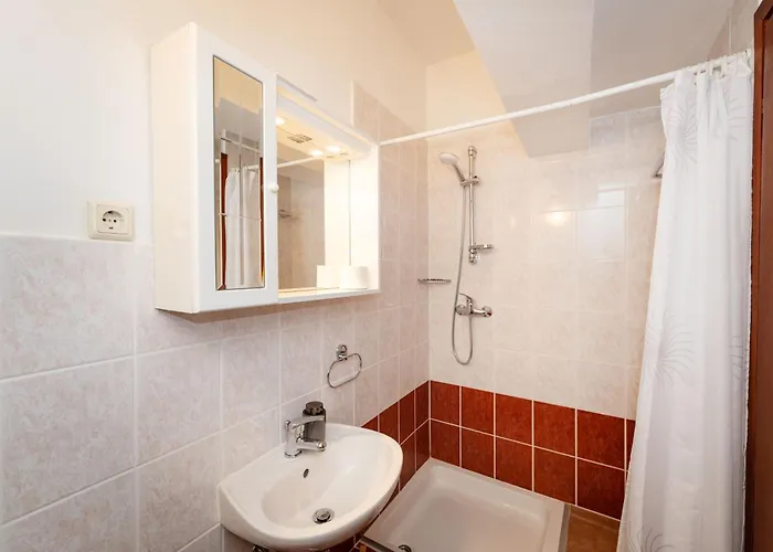 Appartement Spacious By The Sea In Srima, Vodice Srima