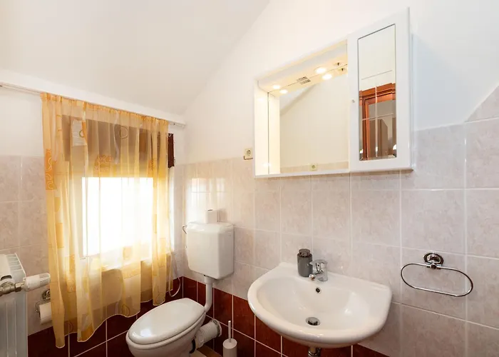 Spacious By The Sea In Srima, Vodice Apartamento Srima