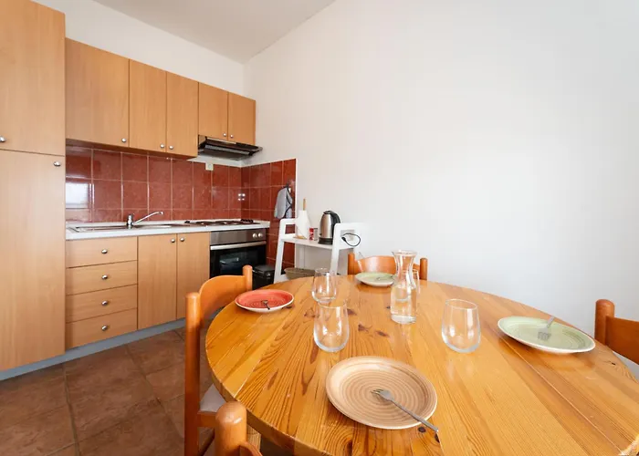 Spacious By The Sea In Srima, Vodice Apartamento Srima