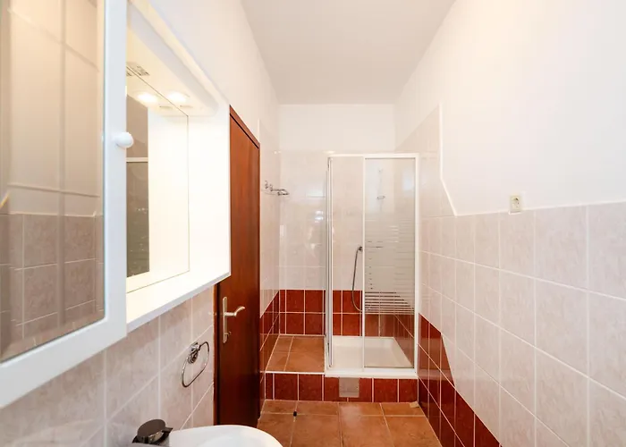 Apartamento Spacious By The Sea In Srima, Vodice