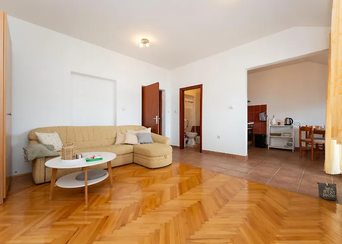 Spacious By The Sea In Srima, Vodice Apartamento